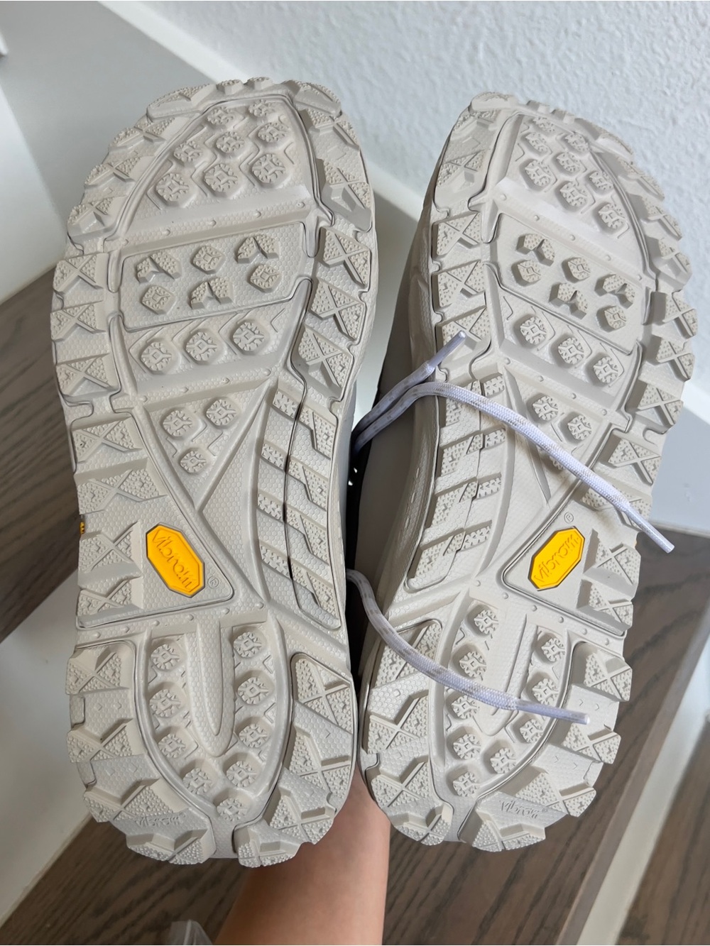 HOKA Tor Summit Hiking Sneakers in Light Roast / Putty NWOB - Picture 8 of 9
